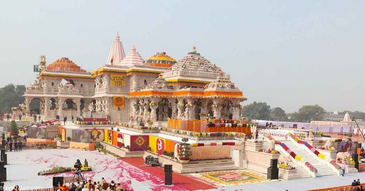 Devotees during Mangal Aarti at Ram Mandir after Ayodhya aarti booking.