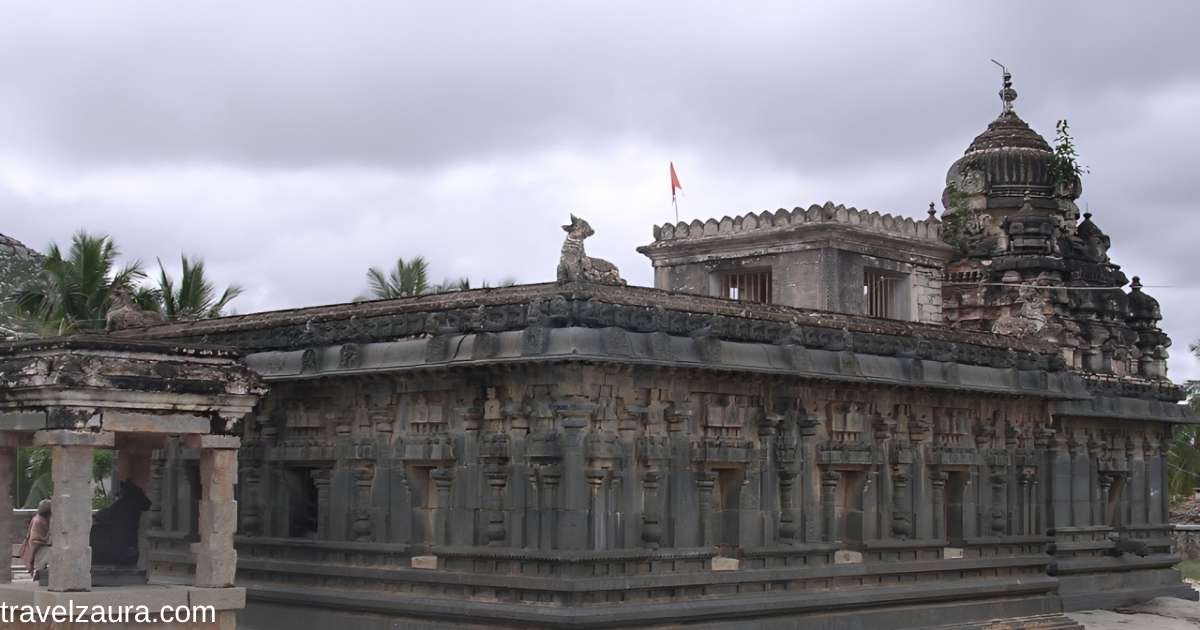 Massive stone Ganesha idol at Kurudumale Ganesha Temple, Karnataka.